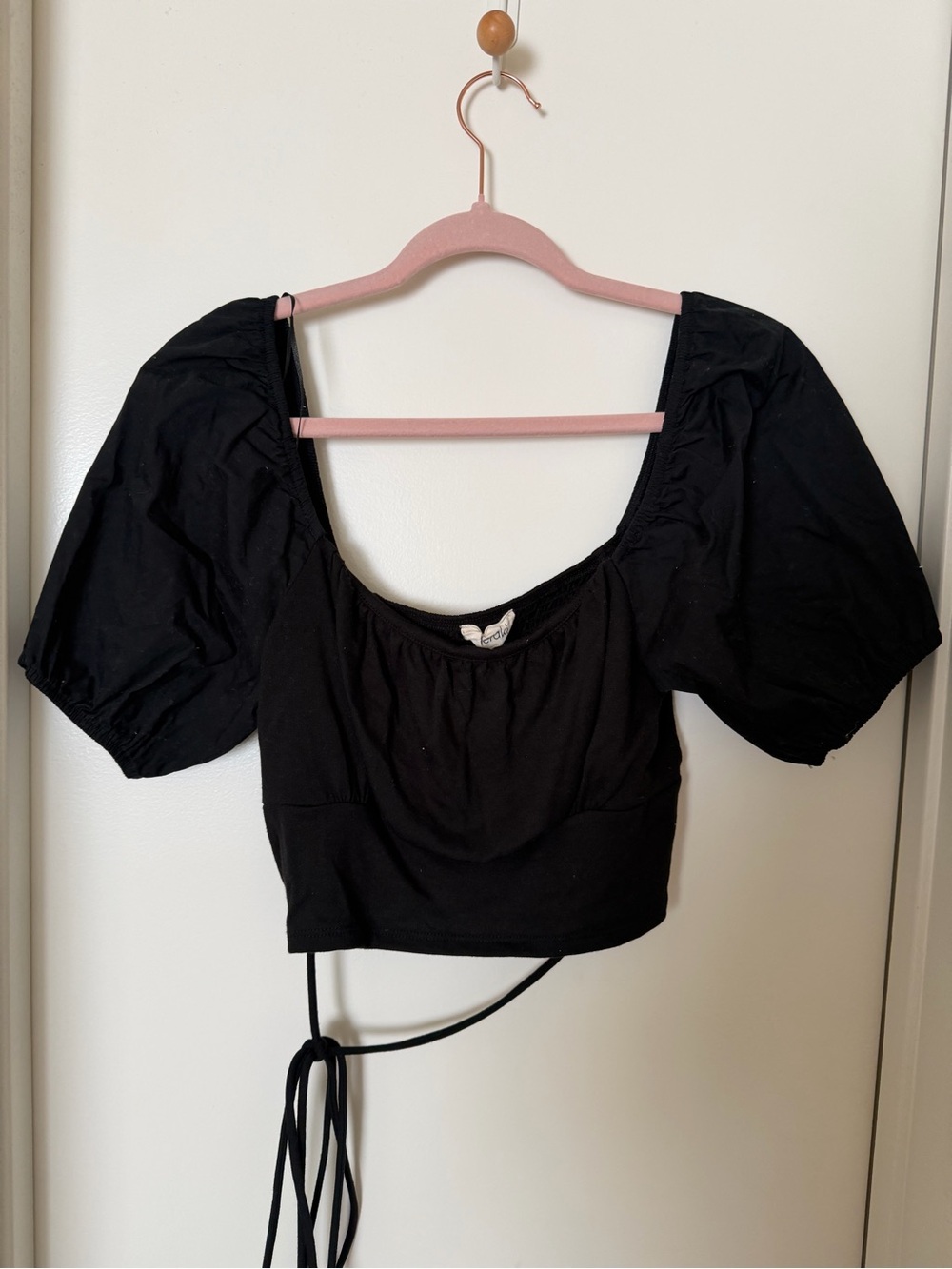Black Puff Sleeve Waist Tie Crop Top